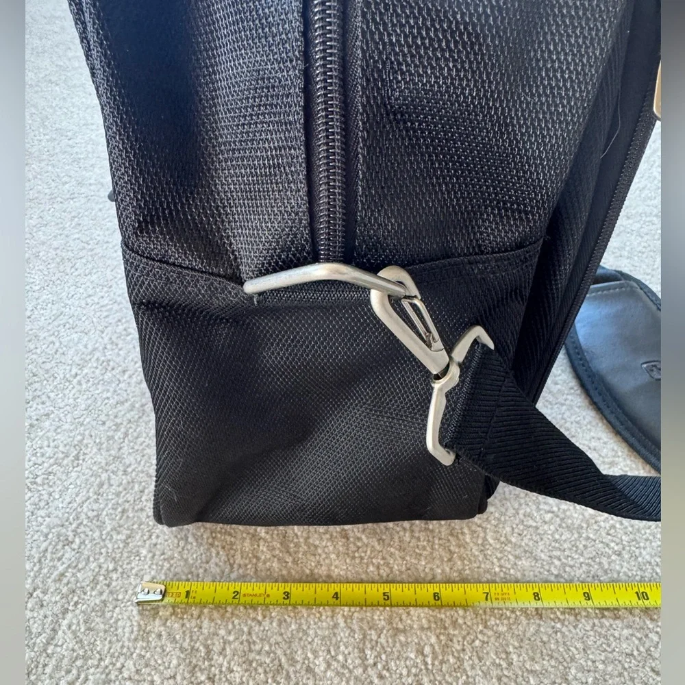 Brand New SwissGear Black Shoulder Bag